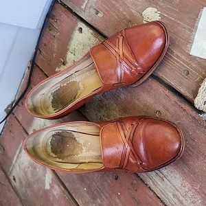 Vintage Revelations Tan Leather Loafer Heels